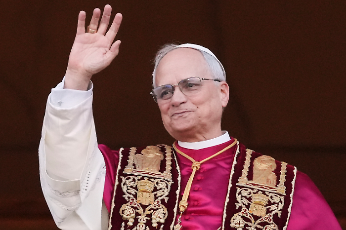 Papa Leone XIV: fumo bianco, speranza nuova