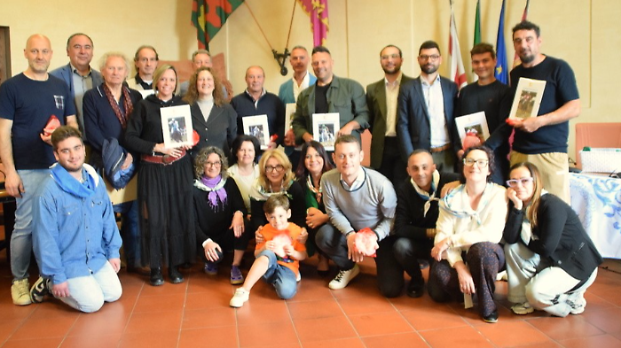 Premiati in Comune tutti i cavalieri vincitori della Giostra dei Rioni di Olmo