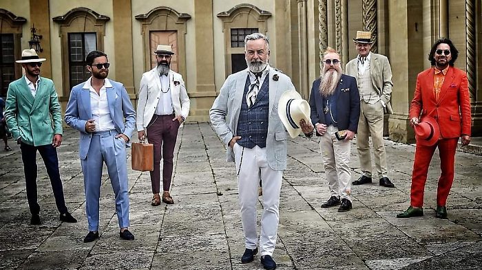 Dandy days alla Fiera Antiquaria: ad Arezzo stile ed eleganza nell'omaggio a Oscar Wilde
