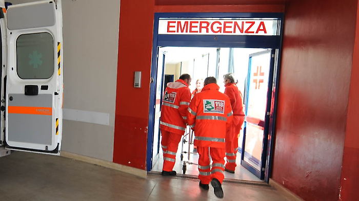 Incidente lungo la E45: motociclista trentenne soccorso e trasferito in ospedale a Sansepolcro