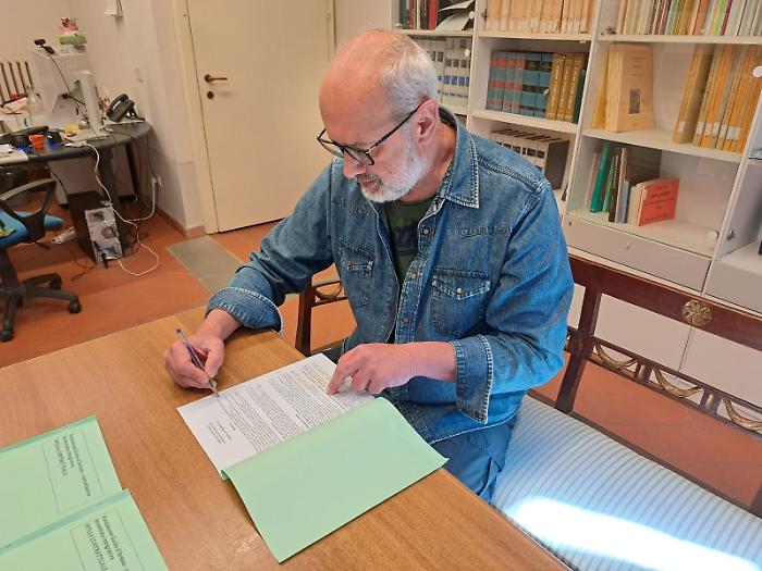 La firma dell'accordo