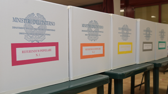Referendum, i primi dati sull'affluenza in provincia di Arezzo