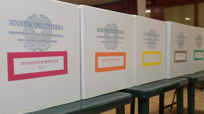 Referendum, affluenza del 34% in provincia di Arezzo. Le curiosità sul voto nei comuni