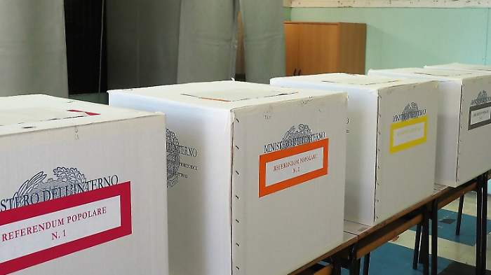 Referendum: così l'affluenza in provincia di Arezzo. In Valdarno le percentuali più alte
