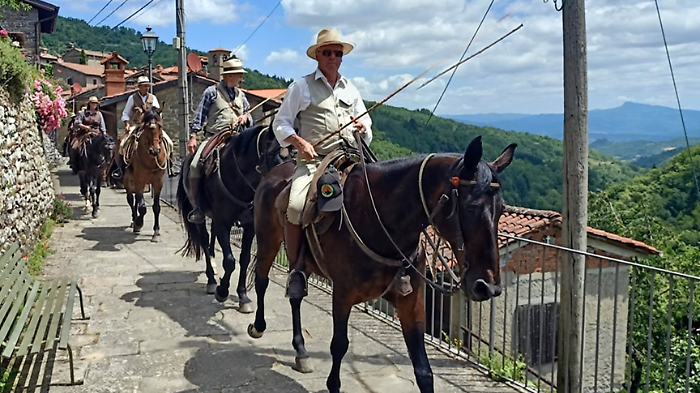 La  tradizione della transumanza rivive con la festa di Raggiolo