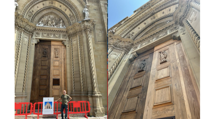 Il portone del duomo