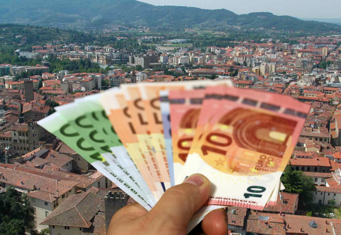 Arezzo e soldi
