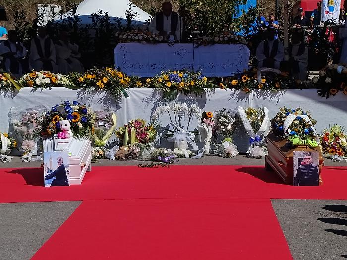I funerali di Giulia e Gianni