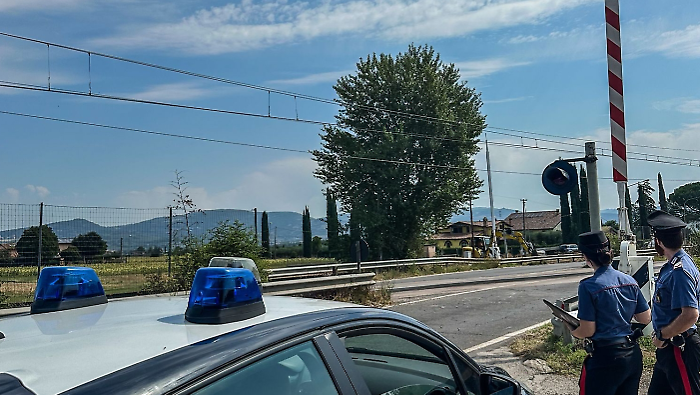Cadavere sui binari tra Umbria e Toscana. Treni bloccati con ritardi fino a 90 minuti