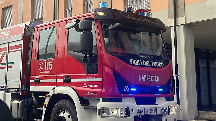Bomba d'acqua su Arezzo: 70 interventi dei vigili del fuoco nella notte, squadre ancora al lavoro