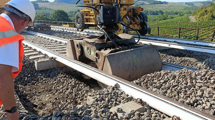 Treni, riaperta la linea Direttissima Firenze-Roma tra Chiusi e Orvieto. Convogli a velocità ridotta fino al 29 agosto