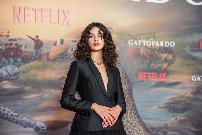 Deva Cassel nel nuovo adattamento de Il fantasma dell'Opera. Tutto quello che sappiamo