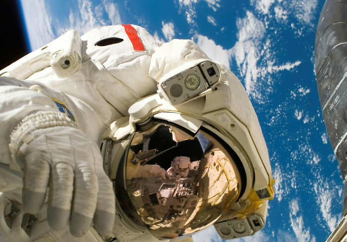 La palestra nello spazio: gli allenamenti degli astronauti per tutelare muscoli, ossa e vista. Pensando a Marte