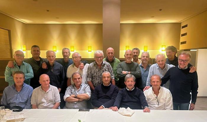 La classe che si è ritrovata 50 anni dopo