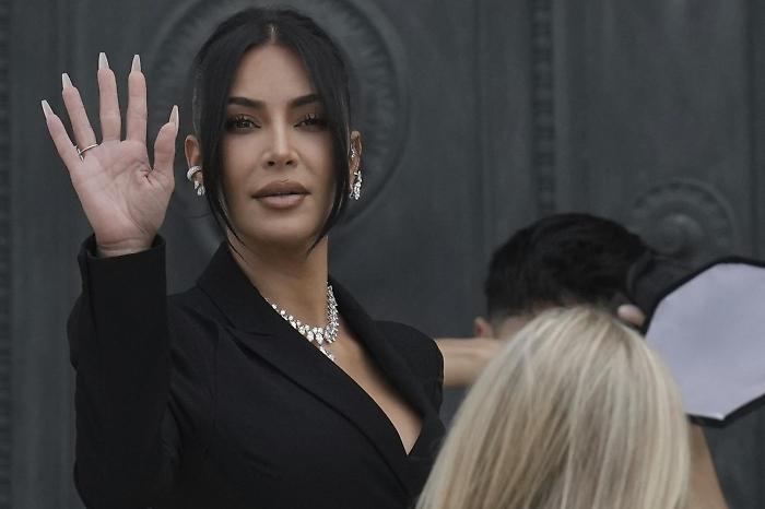 Kim Kardashian rivela il rapporto con l'ex marito Kanye West: "Regalava le Lamborghini ai suoi amici"