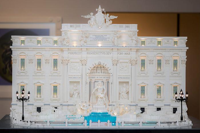 Lego House