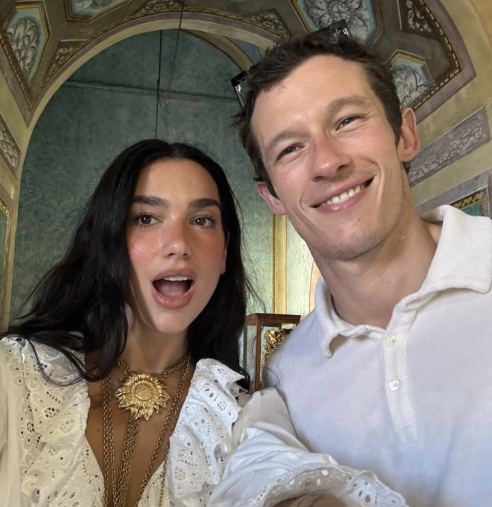 Dua Lipa e il primo incontro da film con il fidanzato Callum Turner