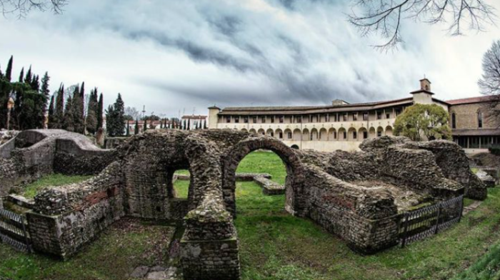 L'Anfiteatro