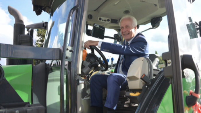 Il presidente Eugenio Giani sul trattore al campo prova di Cesa: "Accrescere la sicurezza". E annuncia iniziative della Regione 