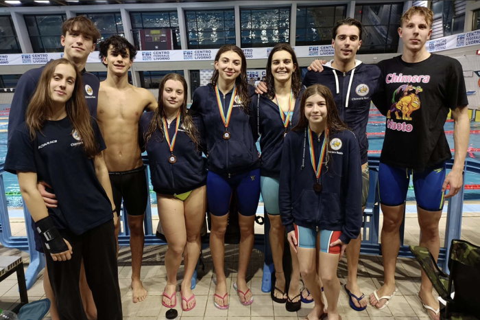La Chimera Nuoto brilla a Livorno e fa incetta di medaglie. Spettacolare tris di Sofia Napoli