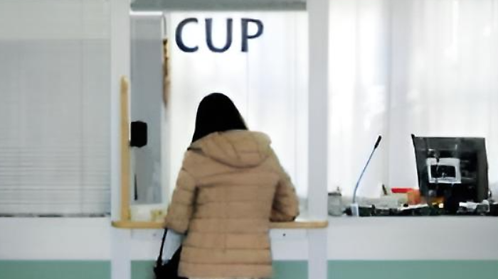Sanit&agrave;, i lavoratori del Cup (servizio in appalto a una cooperativa) protestano: "Basta regalare le ore di lavoro in pi&ugrave;"