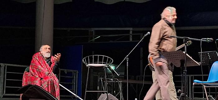 Coperte e giubbotti per Haber e Veronesi