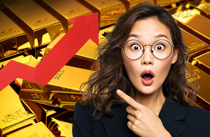 L'oro oltre ogni record, il metallo prezioso vola e riscrive le regole dei mercati. Ma davvero vale la pena investire?