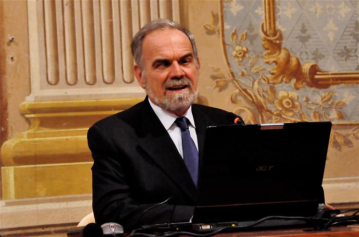 Il professor Italo Farnetani