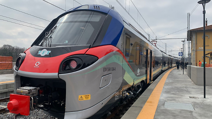 Sempre pi&ugrave; biglietti acquistati per viaggiare sui treni aretini: nel 2025 registrato un +3%. Nessun aumento delle tariffe