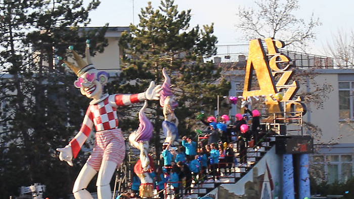 Torna il Carnevale dell'Orciolaia: in via Fiorentina primo appuntamento con carri, maschere e coriandoli