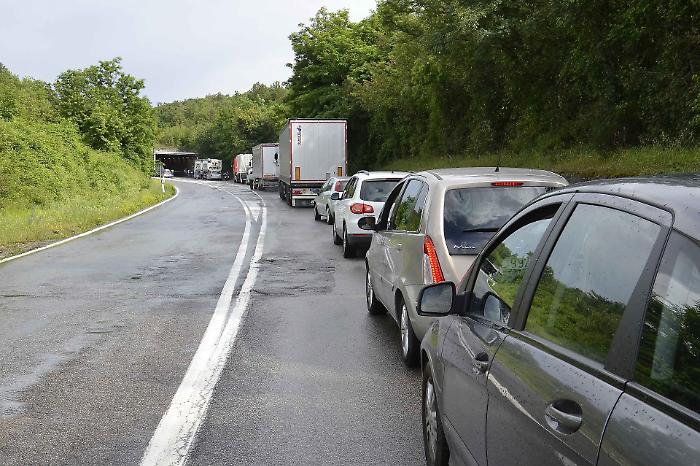 Circolazione a senso unico sulla 73