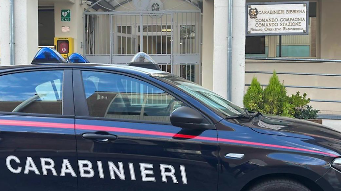 Ventenne arrestato dopo il furto di occhiali da sole in un centro ottico