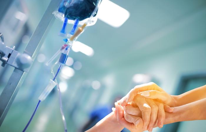 Suicidio assistito, Libera non muove mani e braccia, ma ora pu&ograve; fermare la sua vita con gli occhi. Ha ottenuto il dispositivo fine vita