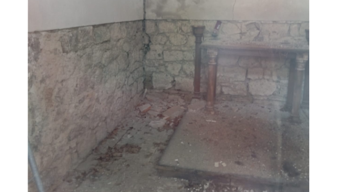 I cimiteri cadono a pezzi. "Pronti all'esposto al Prefetto". La denuncia dell'associazione Il Corsaro