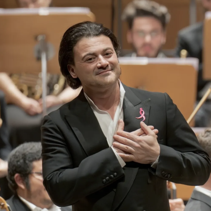 Vittorio Grigolo, chi &egrave; il tenore di Canzonissima. L'erede di Pavarotti tra successi e vita privata. La storia con Stefania e la figlia Bianca Maria