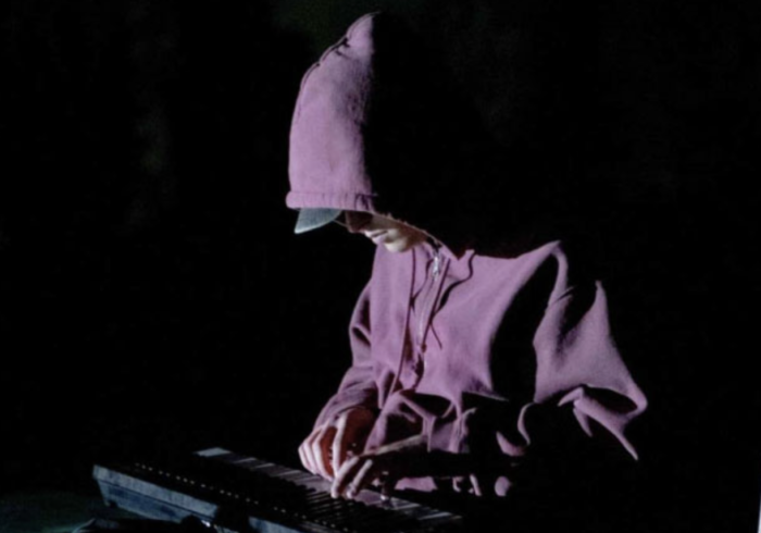 Anche Prima stanza a destra al Mengo Music Fest. Concerto il 16 luglio. Tutti gli ospiti: da Dargen D&rsquo;Amico a Ditonellapiaga