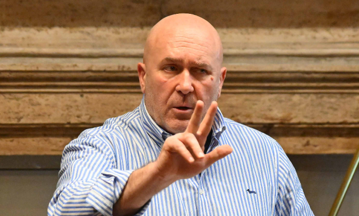 Bandecchi: "Prima istanza di fallimento". La Ternana spera di evitare l'esclusione dal campionato e per l'Arezzo si complica la scorciatoia verso la B