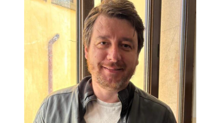 Trova un portafogli pieno di soldi e lo restituisce. Il venerd&igrave; 17, il quadrifoglio e una bella storia di onest&agrave;