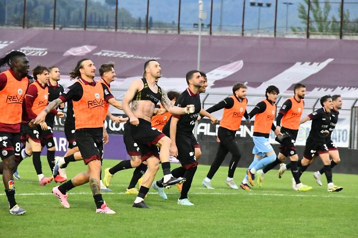 L'Arezzo sotto la Curva