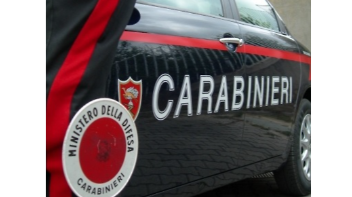 Maltratta la madre e l'ex compagna: arrestato dai carabinieri