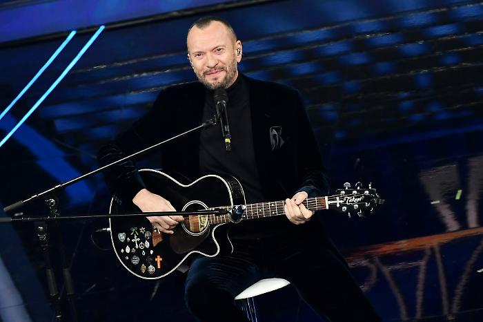 Domenica In, nel salotto di Mara Venier si raccontano Biagio Antonacci, Arianna Mihajlovic e Katia Ricciarelli