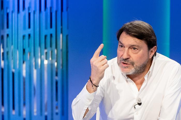 Report, cosa succede in quella terapia intensiva? Dalla sanit&agrave; alla Lazio, gli affari di Matteo Messina Denaro e la benzina per la guerra