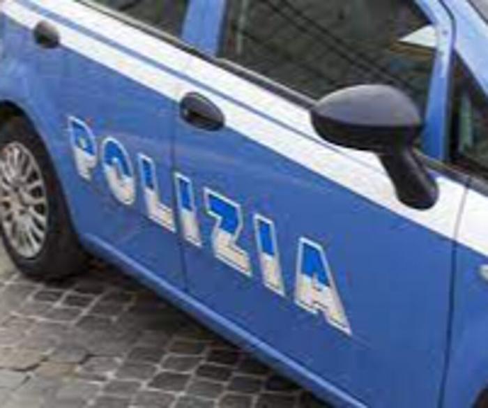 Arezzo, rapine a minori in centro: 3 nei guai. Baby gang si si filmava dopo i colpi