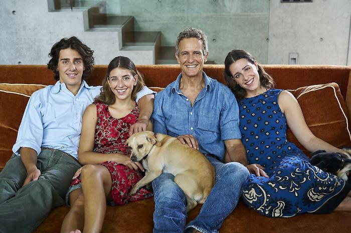 Benetton lancia Fondazione per i giovani: "Ispirazione dai miei figli"