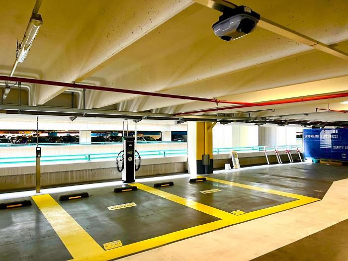 Telepass lancia "Park & Charge" all'aeroporto di Roma Fiumicino