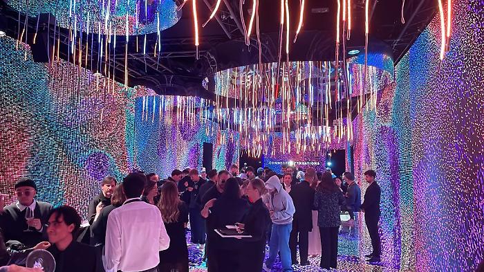 Ploom torna alla Milano Design Week con "Connected Sensations"