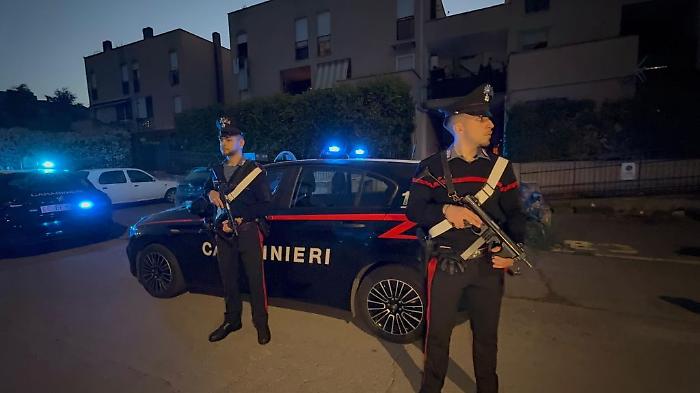 Droga a domicilio nell'hinterland romano, 13 arresti