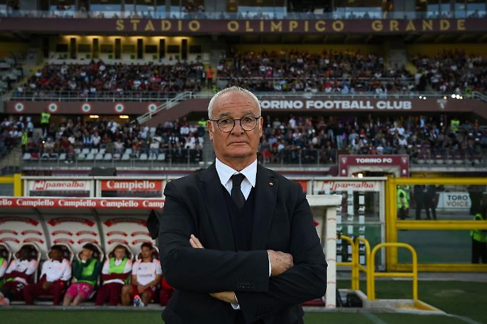 Claudio Ranieri rinuncia al ruolo di ct della Nazionale