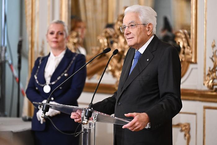 Mattarella ricorda Dalla Chiesa "Contro mafia fronte comune legalità"