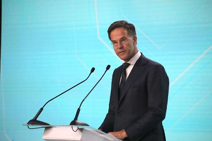 Rutte "La Nato rafforzerà il suo fianco orientale"